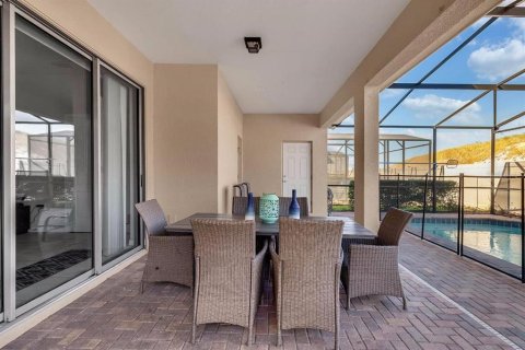 Villa ou maison à vendre à Kissimmee, Floride: 7 chambres, 307.88 m2 № 1614931 - photo 4