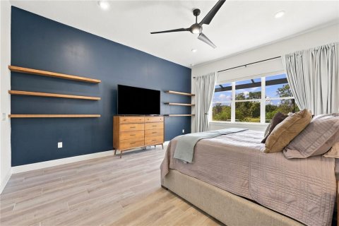 House in Winter Garden, Florida 3 bedrooms, 274.53 sq.m. № 2396206 - photo 16