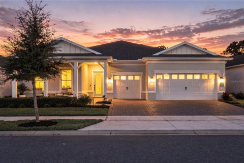 House in Winter Garden, Florida 3 bedrooms, 274.53 sq.m. № 2396206