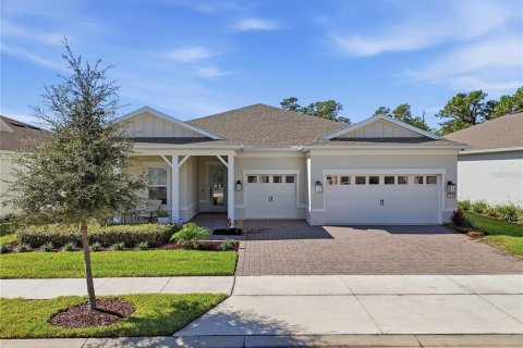 House in Winter Garden, Florida 3 bedrooms, 274.53 sq.m. № 2396206 - photo 2