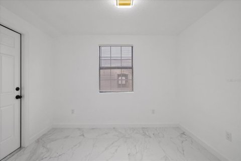 Villa ou maison à vendre à Tampa, Floride: 4 chambres, 108.97 m2 № 2389266 - photo 20