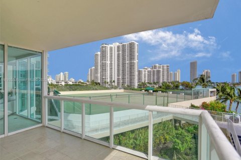Copropriété à vendre à Aventura, Floride: 3 chambres, 197.88 m2 № 2169427 - photo 21
