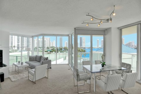 Condo à Aventura, Floride, 3 chambres  № 2169427