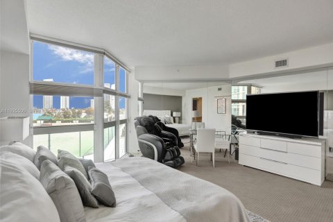 Copropriété à vendre à Aventura, Floride: 3 chambres, 197.88 m2 № 2169427 - photo 25