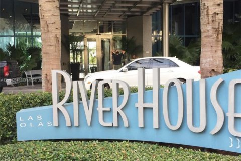 Condo in Fort Lauderdale, Florida, 2 bedrooms  № 2351266