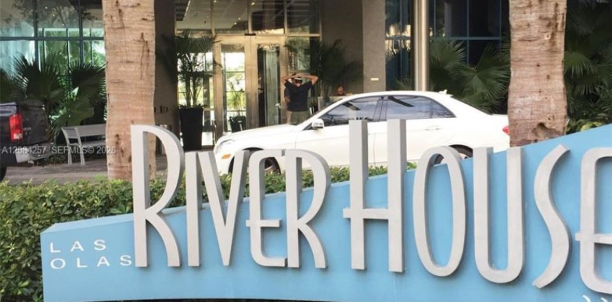 Condo in Fort Lauderdale, Florida, 2 bedrooms  № 2351266