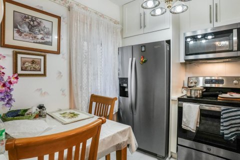 Купить кондоминиум в Лодердейл-Лейкс, Флорида 1 комната, 87.7м2, № 2245671 - фото 11