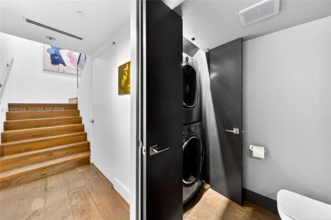 Снять в аренду кондоминиум в Майами, Флорида 2 спальни, 202.34м2, № 2030269 - фото 18