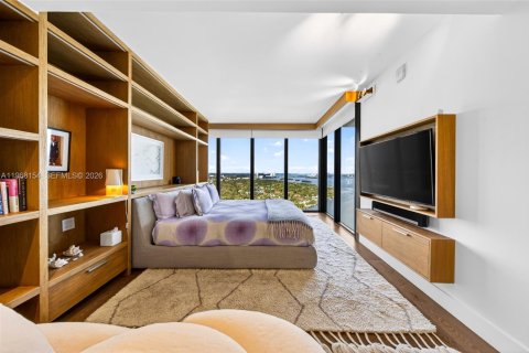 Снять в аренду кондоминиум в Майами, Флорида 2 спальни, 202.34м2, № 2030269 - фото 21