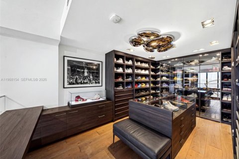 Снять в аренду кондоминиум в Майами, Флорида 2 спальни, 202.34м2, № 2030269 - фото 27