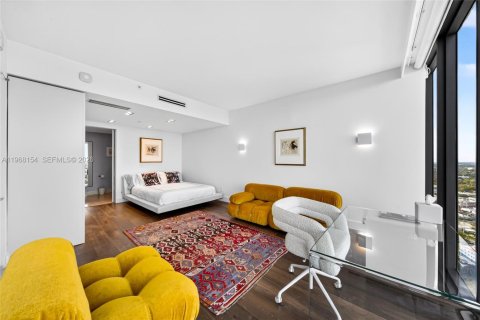 Снять в аренду кондоминиум в Майами, Флорида 2 спальни, 202.34м2, № 2030269 - фото 9