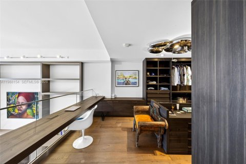 Снять в аренду кондоминиум в Майами, Флорида 2 спальни, 202.34м2, № 2030269 - фото 26