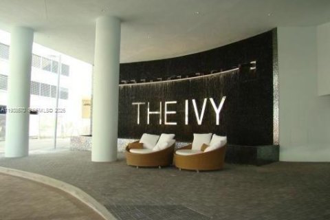 Copropriété à louer à Miami, Floride: 2 chambres, 104.89 m2 № 1996338 - photo 3