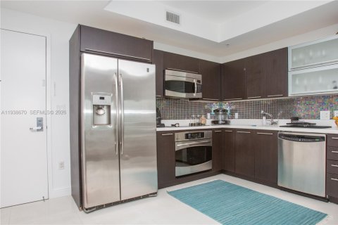 Copropriété à louer à Miami, Floride: 2 chambres, 104.89 m2 № 1996338 - photo 12
