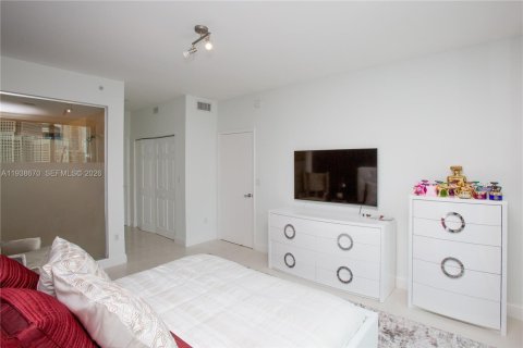 Copropriété à louer à Miami, Floride: 2 chambres, 104.89 m2 № 1996338 - photo 22