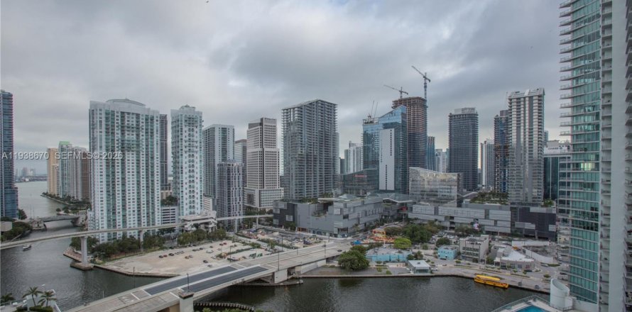 Condo à Miami, Floride, 2 chambres  № 1996338
