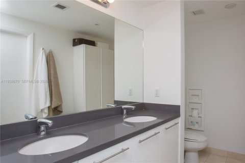 Copropriété à louer à Miami, Floride: 2 chambres, 104.89 m2 № 1996338 - photo 23