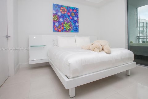 Copropriété à louer à Miami, Floride: 2 chambres, 104.89 m2 № 1996338 - photo 13