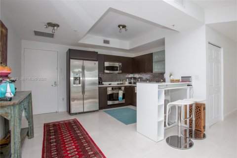 Copropriété à louer à Miami, Floride: 2 chambres, 104.89 m2 № 1996338 - photo 7