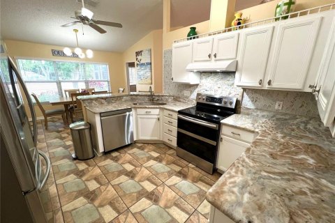 House in Leesburg, Florida 3 bedrooms, 191.19 sq.m. № 1588667 - photo 5