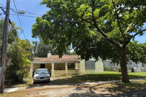 House in Fort Lauderdale, Florida 3 bedrooms, 96.62 sq.m. № 1821303 - photo 1