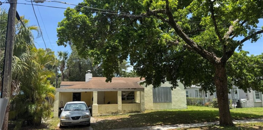 House in Fort Lauderdale, Florida 3 bedrooms, 96.62 sq.m. № 1821303