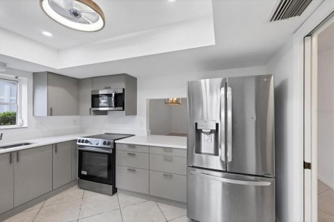 Casa en venta en Sarasota, Florida, 2 dormitorios, 133.69 m2 № 1893936 - foto 17