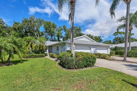 Casa en venta en Sarasota, Florida, 2 dormitorios, 133.69 m2 № 1893936 - foto 2