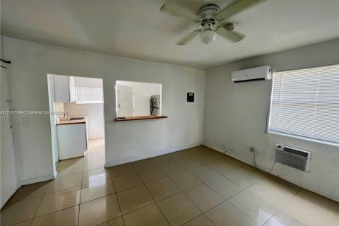 Appartement à louer à Miami, Floride: 1 chambre, 65.03 m2 № 2407461 - photo 2