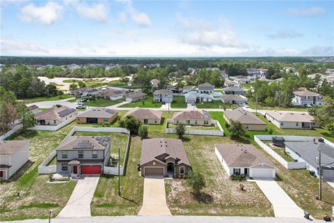 House in Kissimmee, Florida 4 bedrooms, 171.96 sq.m. № 1782634 - photo 4