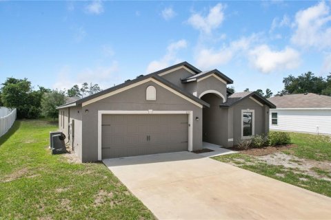 House in Kissimmee, Florida 4 bedrooms, 171.96 sq.m. № 1782634 - photo 2