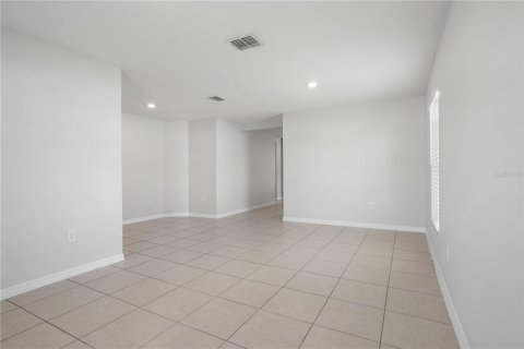 House in Kissimmee, Florida 4 bedrooms, 171.96 sq.m. № 1782634 - photo 8