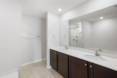 House in Kissimmee, Florida 4 bedrooms, 171.96 sq.m. № 1782634 - photo 20