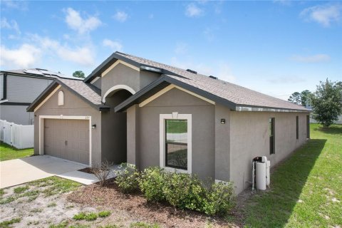 House in Kissimmee, Florida 4 bedrooms, 171.96 sq.m. № 1782634 - photo 3