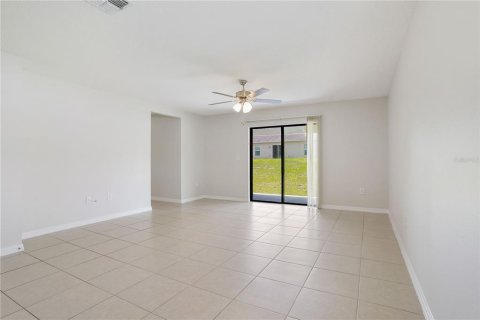 House in Kissimmee, Florida 4 bedrooms, 171.96 sq.m. № 1782634 - photo 14
