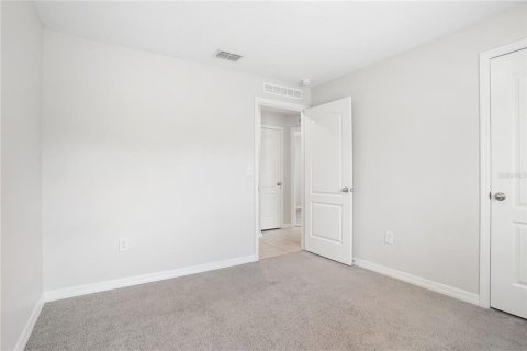 House in Kissimmee, Florida 4 bedrooms, 171.96 sq.m. № 1782634 - photo 24