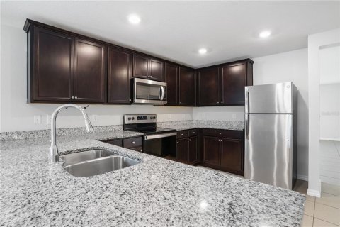 House in Kissimmee, Florida 4 bedrooms, 171.96 sq.m. № 1782634 - photo 11