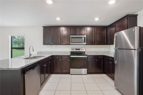 House in Kissimmee, Florida 4 bedrooms, 171.96 sq.m. № 1782634 - photo 10