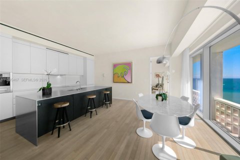 Снять в аренду кондоминиум в Майами-Бич, Флорида 2 спальни, 138.7м2, № 2063764 - фото 4