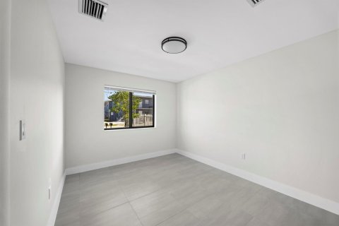 Touwnhouse à louer à Miami, Floride: 3 chambres, 101.91 m2 № 2279032 - photo 16