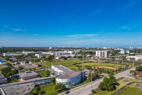 Touwnhouse à louer à Miami, Floride: 3 chambres, 101.91 m2 № 2279032 - photo 26