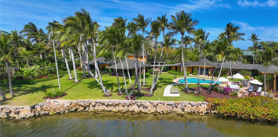 Casa en Jupiter Island, Florida 7 dormitorios, 739.32 m2 № 1989306