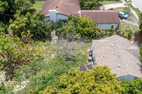 House in Delray Beach, Florida 3 rooms, 97.36 sq.m. № 2261855 - photo 17