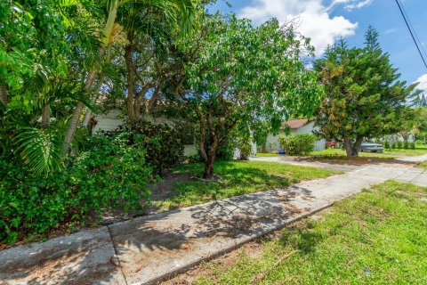 House in Delray Beach, Florida 3 rooms, 97.36 sq.m. № 2261855 - photo 10