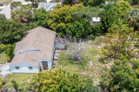 House in Delray Beach, Florida 3 rooms, 97.36 sq.m. № 2261855 - photo 18