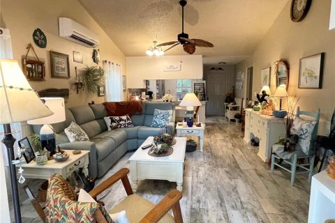 House in Palmetto, Florida 2 bedrooms, 110.27 sq.m. № 1905973 - photo 7