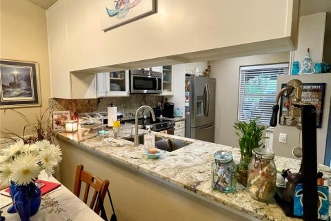 House in Palmetto, Florida 2 bedrooms, 110.27 sq.m. № 1905973 - photo 5