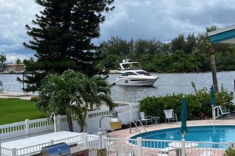 Condominio en venta en Pompano Beach, Florida, 1 dormitorio, 55.56 m2 № 2177306 - foto 3