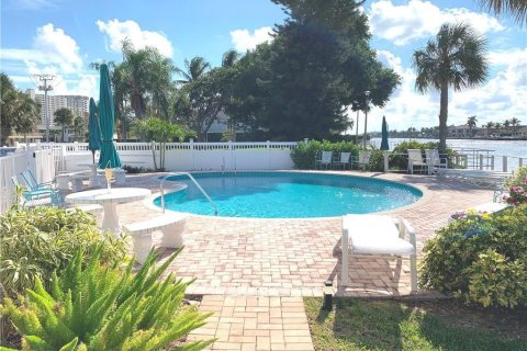 Condominio en venta en Pompano Beach, Florida, 1 dormitorio, 55.56 m2 № 2177306 - foto 2
