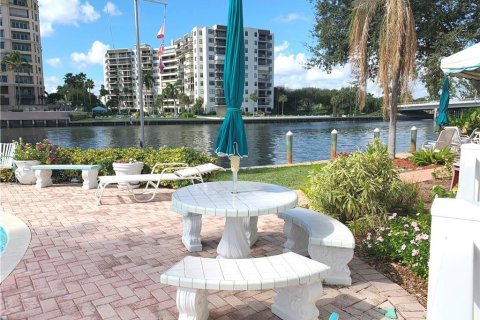 Condominio en venta en Pompano Beach, Florida, 1 dormitorio, 55.56 m2 № 2177306 - foto 15